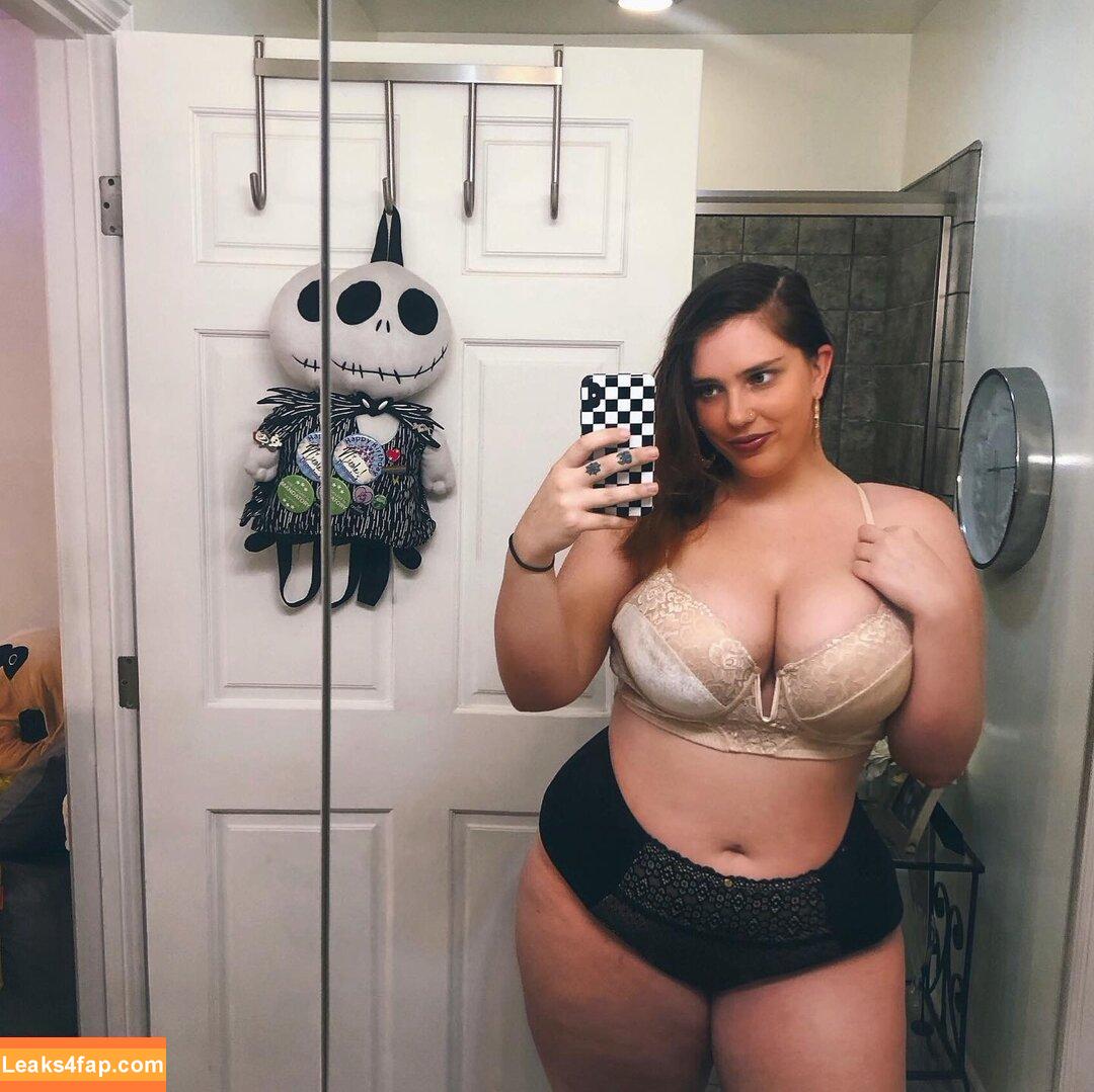nikkimichay / https: leaked photo photo #0004