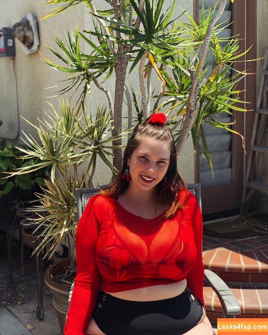 nikkimichay / https: leaked photo photo #0021