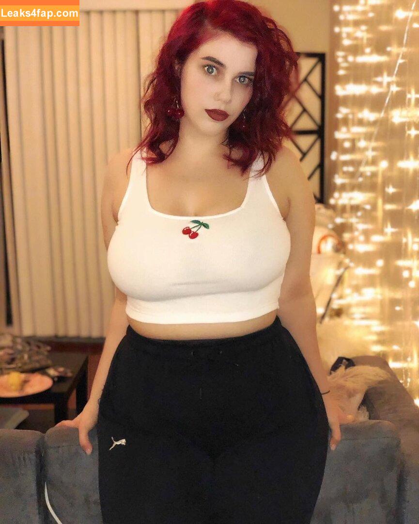 nikkimichay / https: leaked photo photo #0052