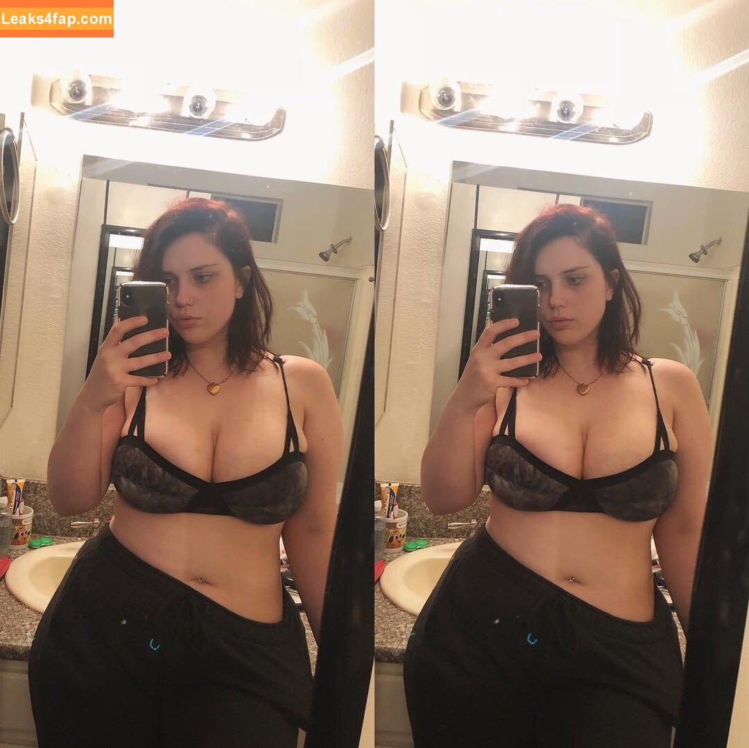nikkimichay / https: leaked photo photo #0059