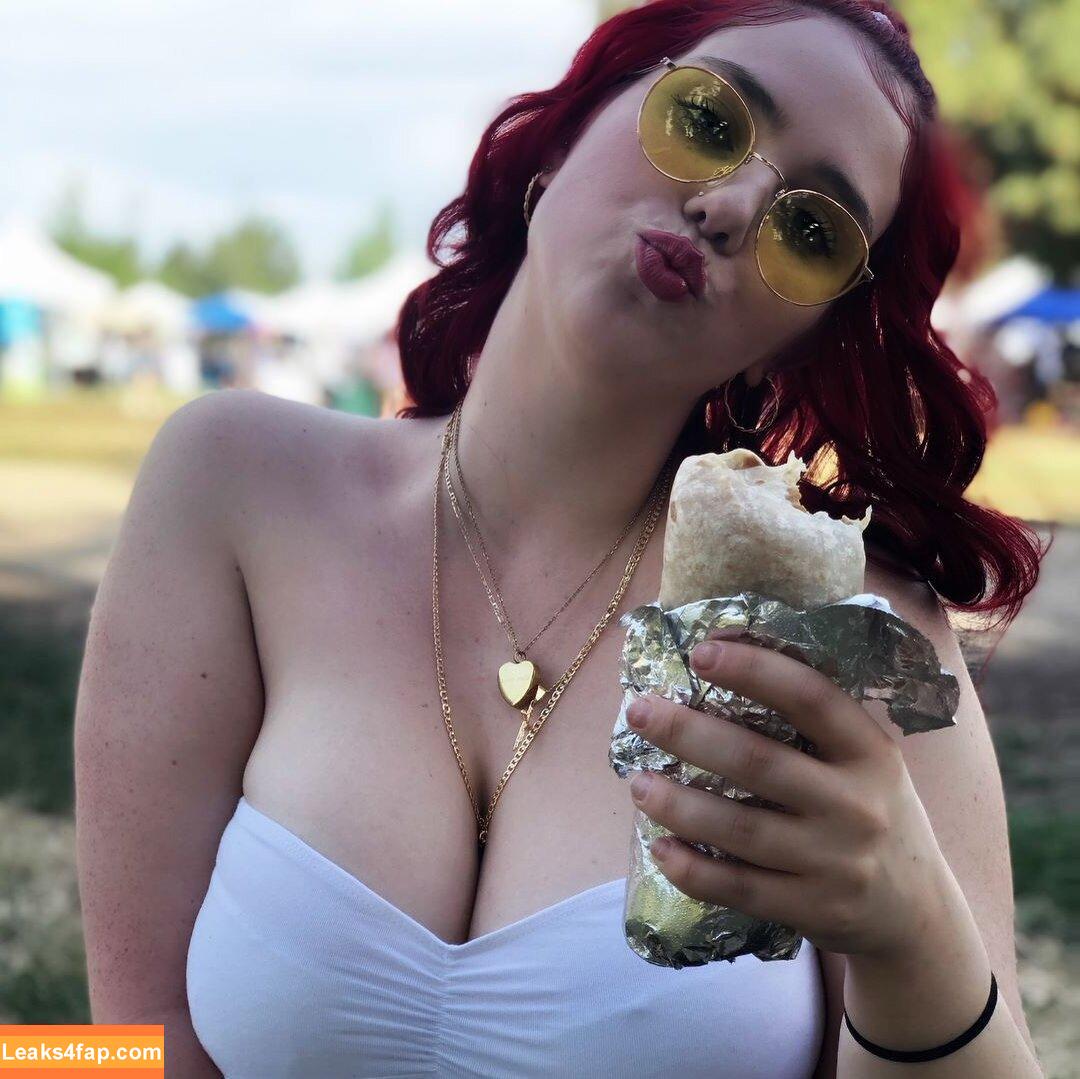 nikkimichay / https: leaked photo photo #0060