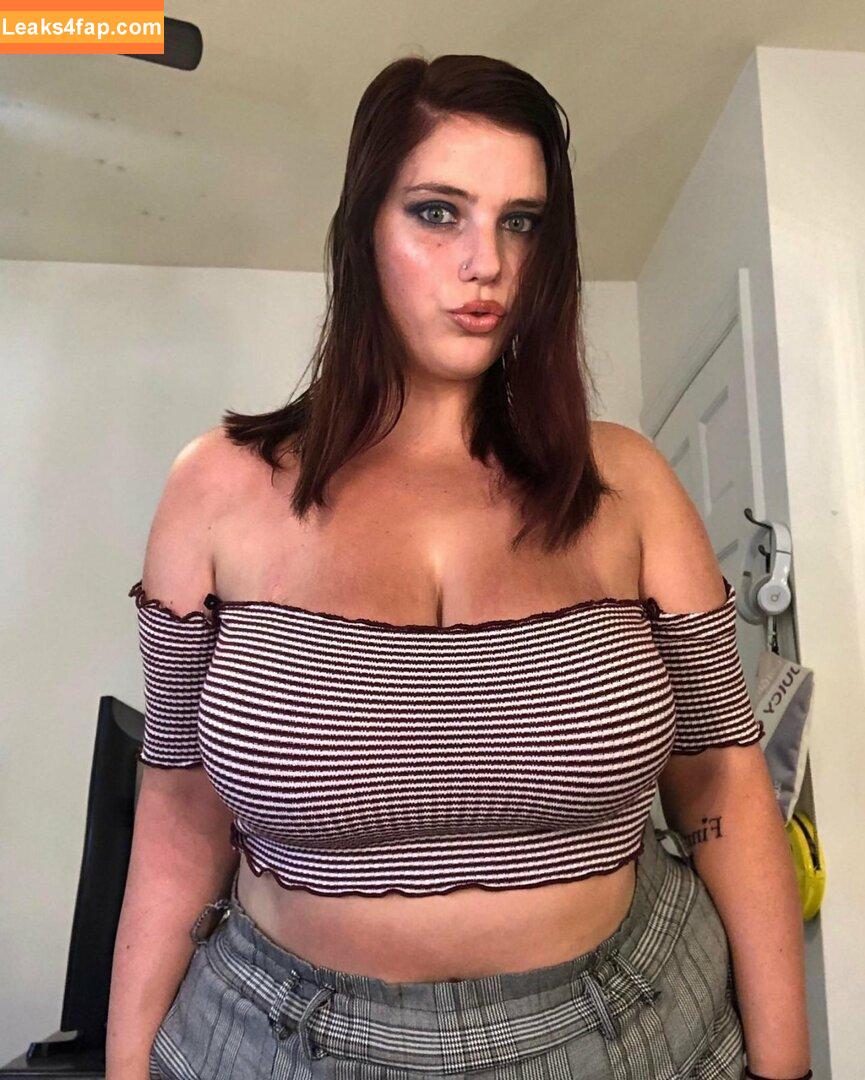 nikkimichay / https: leaked photo photo #0063