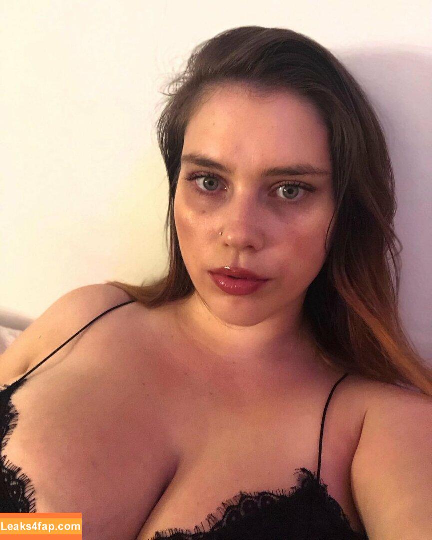 nikkimichay / https: leaked photo photo #0067