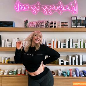 Nikkita Lyons фото #0409