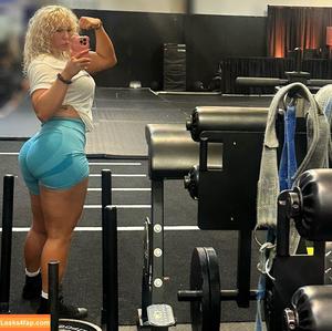 Nikkita Lyons фото #0420