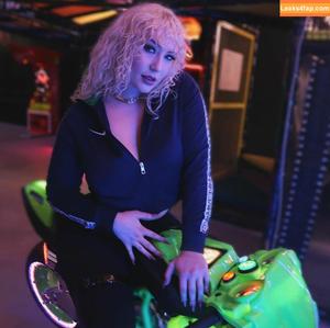 Nikkita Lyons фото #0435