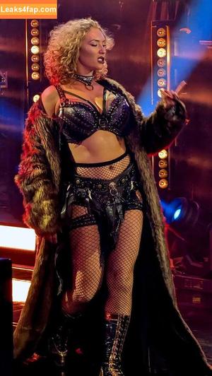 Nikkita Lyons фото #0869