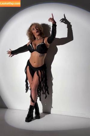 Nikkita Lyons photo #0890