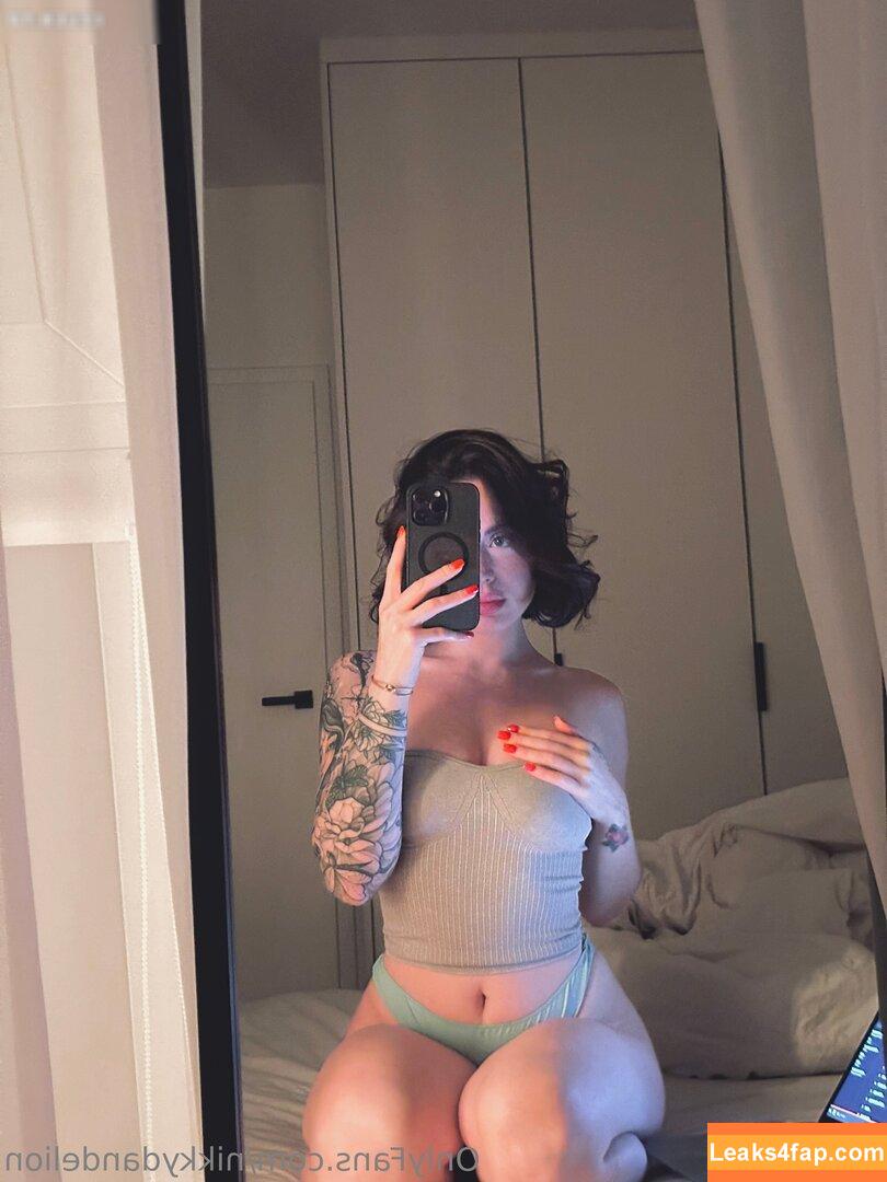 Nikky Dandelion /  leaked photo photo #0046