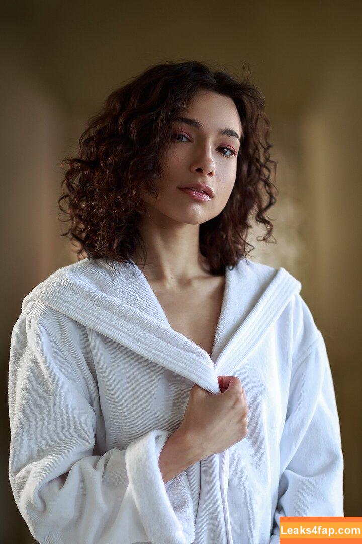 Nikol Beylik / Lily Hayjes / Wandaweb / nikolxxnikol / pronixyy leaked photo photo #0128