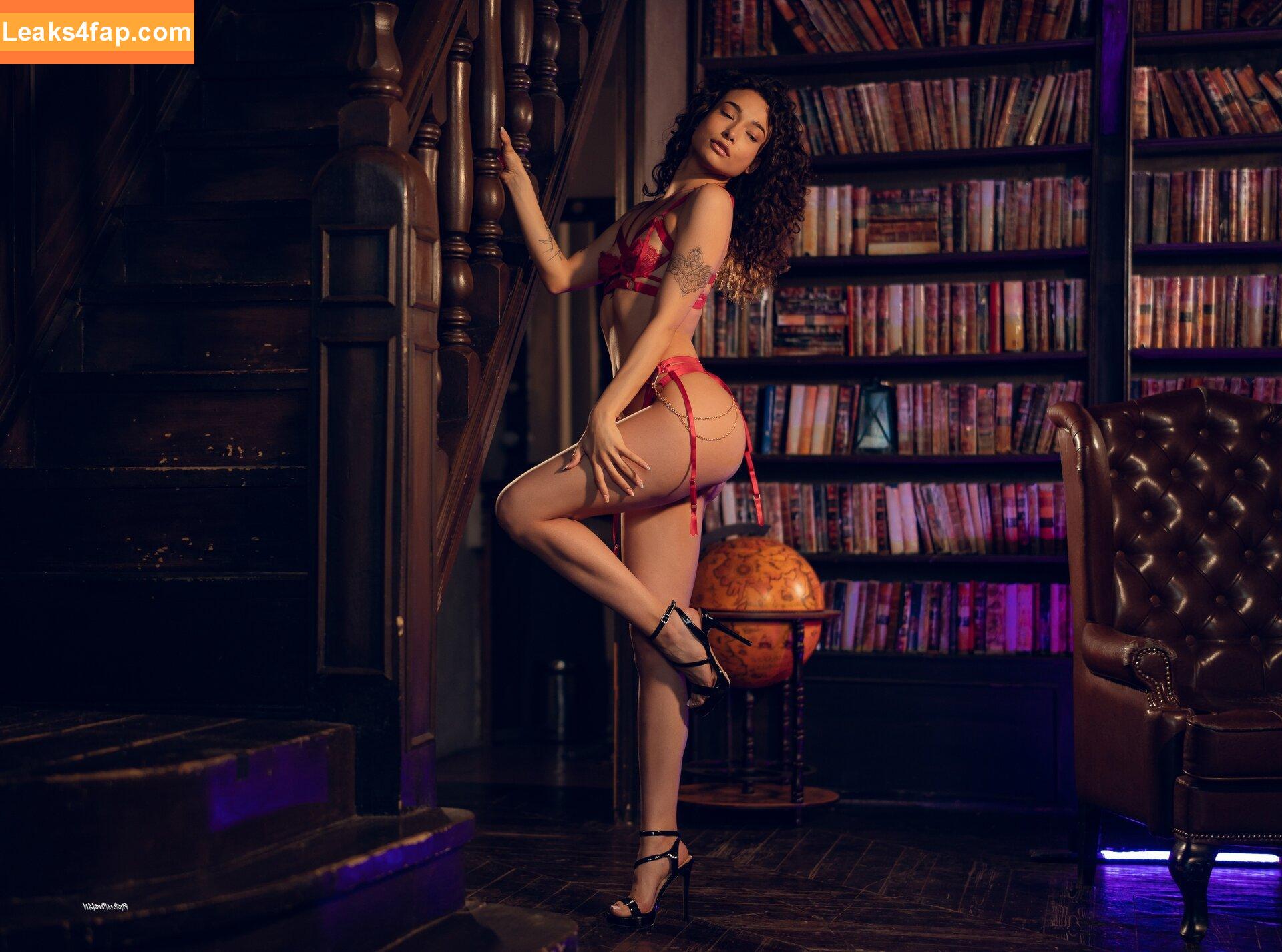 Nikol Beylik / Lily Hayjes / Wandaweb / nikolxxnikol / pronixyy leaked photo photo #0296