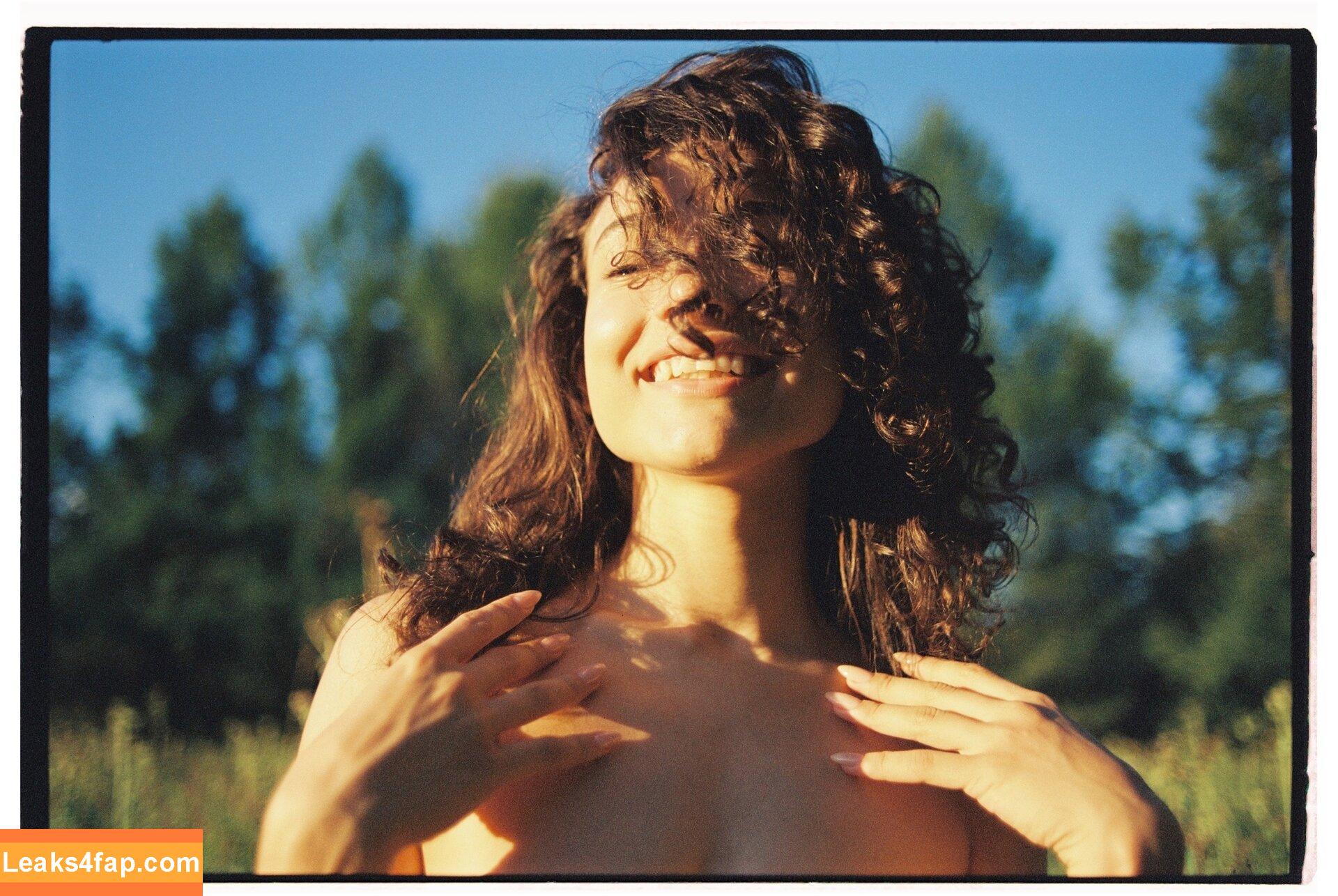 Nikol Beylik / Lily Hayjes / Wandaweb / nikolxxnikol / pronixyy leaked photo photo #0374