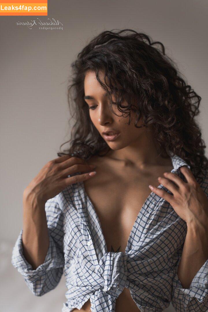 Nikol Beylik / Lily Hayjes / Wandaweb / nikolxxnikol / pronixyy leaked photo photo #0499