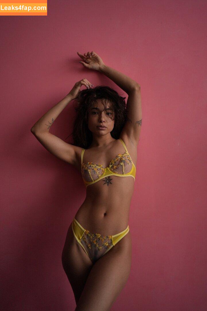 Nikol Beylik / Lily Hayjes / Wandaweb / nikolxxnikol / pronixyy leaked photo photo #0650