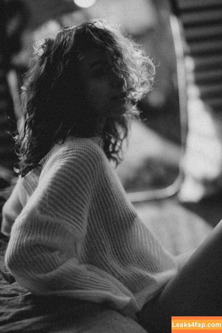 Nikol Beylik / Lily Hayjes / Wandaweb / nikolxxnikol / pronixyy leaked photo photo #0712