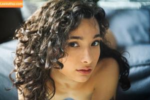 Nikol Beylik photo #0597