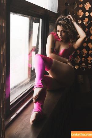 Nikol Beylik photo #0763