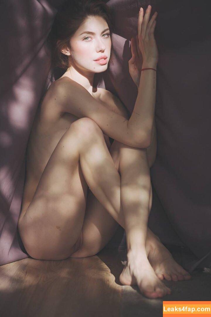 niksbndr / niksbndr_ leaked photo photo #0019