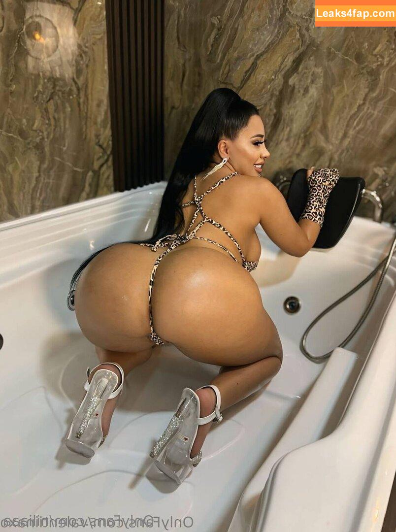 niliaaa / nii_liaaa leaked photo photo #0025