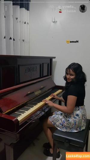Nimesha Jayawardana фото #0006