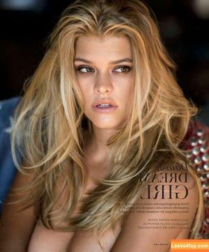 Nina Agdal photo #1022