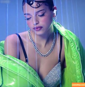 Nina Chuba photo #0012