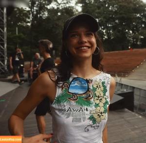 Nina Chuba photo #0110