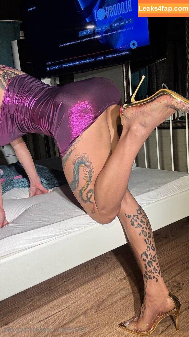 Nina Coxxx / Ninacox_ / ninacox_neen / ninacoxxx leaked photo photo #0061