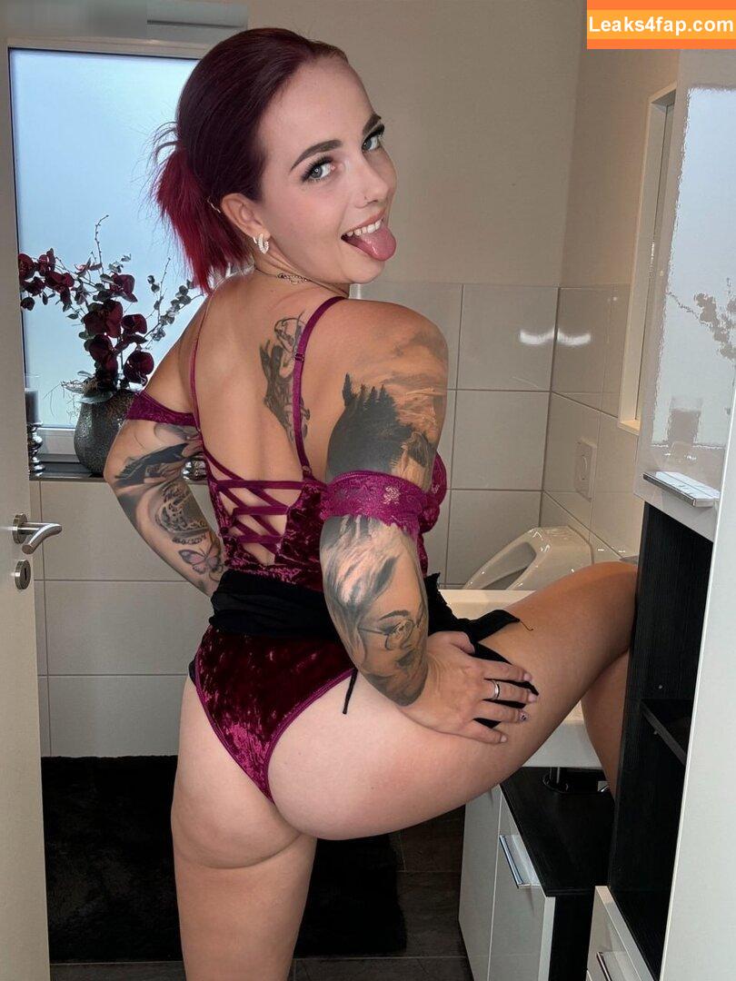 Nina Devil / NinaDevil666 / ninadevil_free / ninadeviloffizielles leaked photo photo #0414