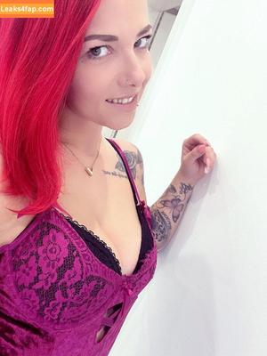 Nina Devil фото #0032