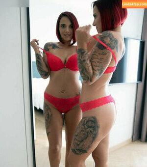 Nina Devil photo #0118