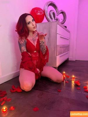 Nina Devil photo #0162