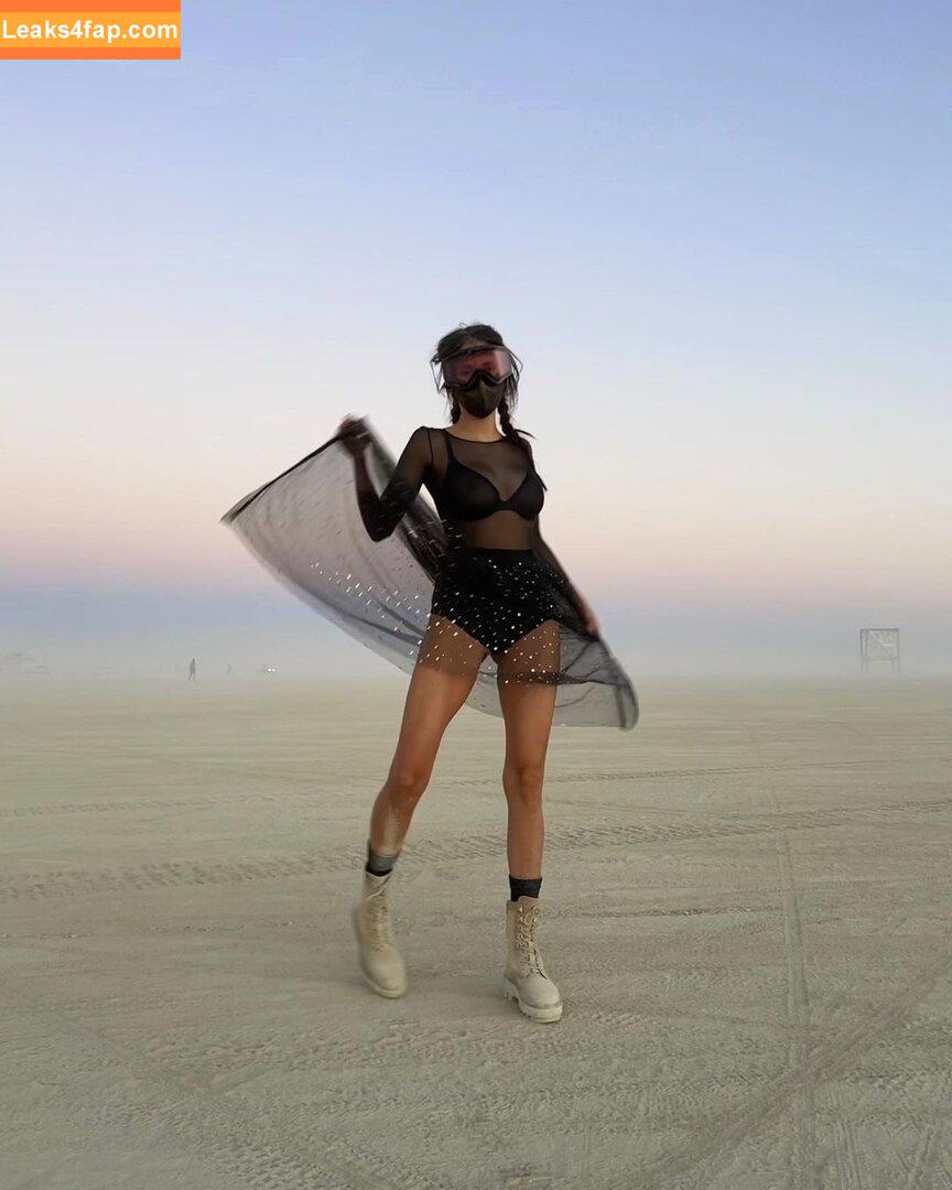 Nina Dobrev / nina leaked photo photo #0815