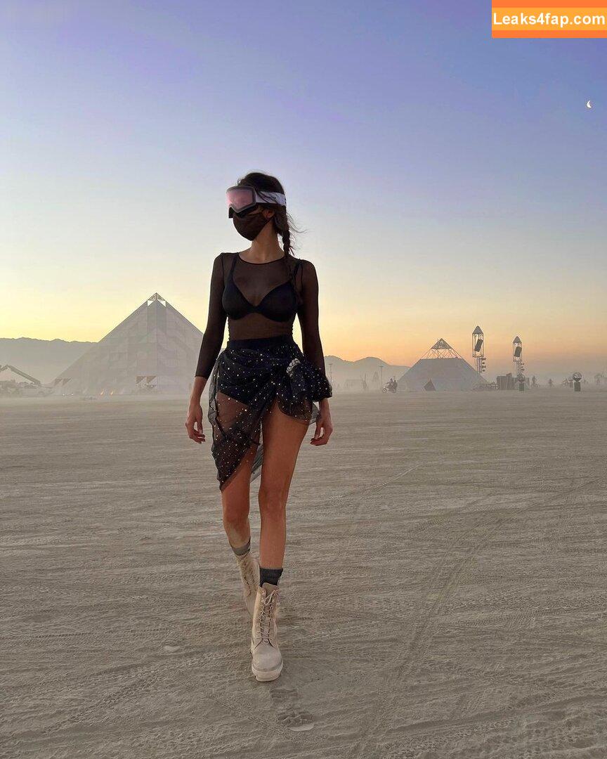 Nina Dobrev / nina leaked photo photo #0817