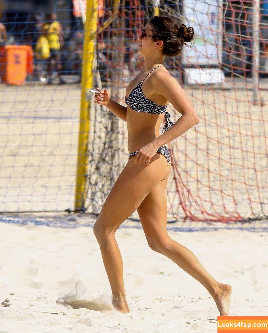 Nina Dobrev / nina leaked photo photo #0832