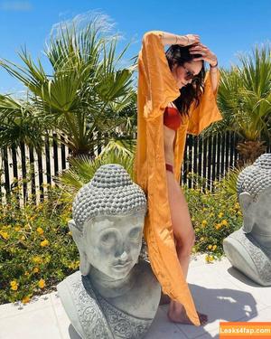 Nina Dobrev photo #0836