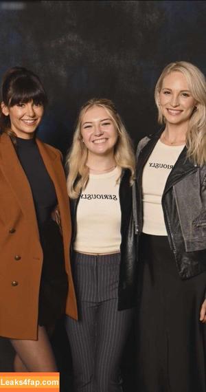 Nina Dobrev photo #0844