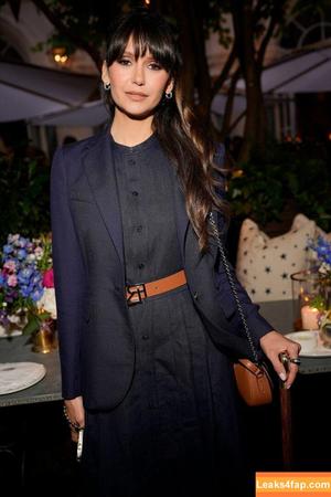 Nina Dobrev photo #0988
