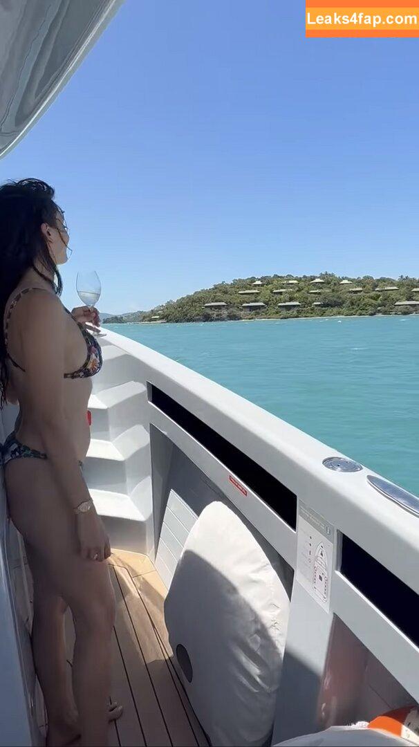 Nina Dobrev / nina leaked photo photo #1436