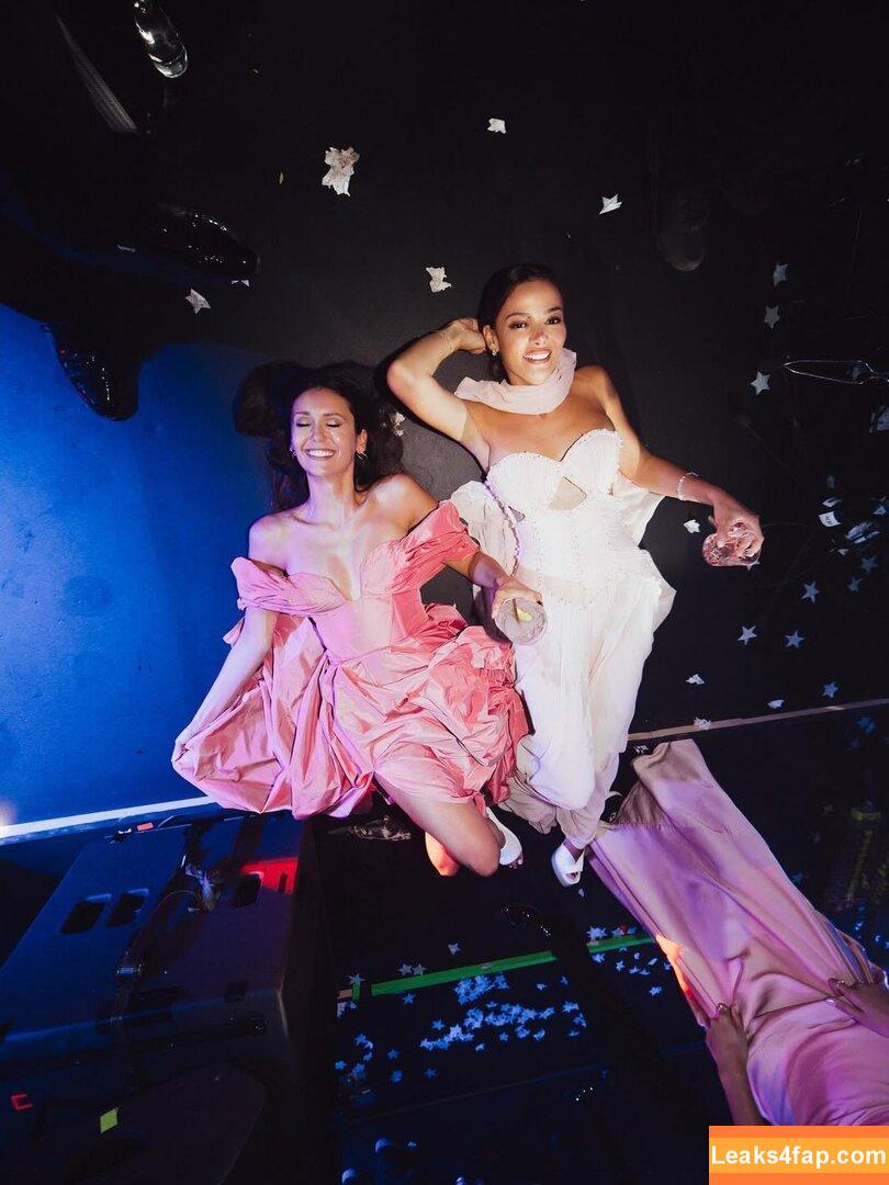 Nina Dobrev / nina leaked photo photo #1512