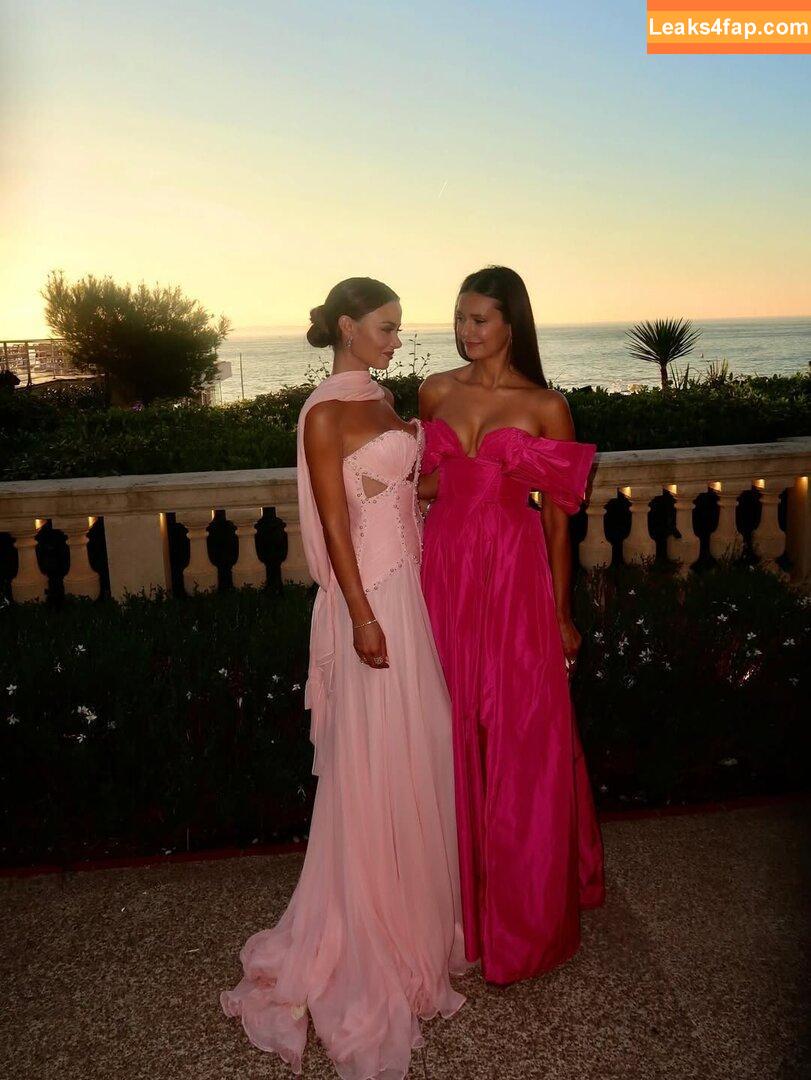 Nina Dobrev / nina leaked photo photo #1518