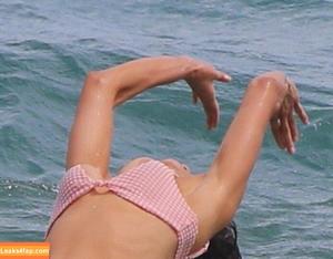 Nina Dobrev photo #1001