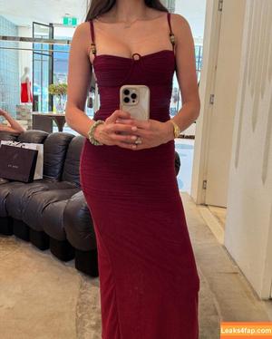 Nina Dobrev фото #1442