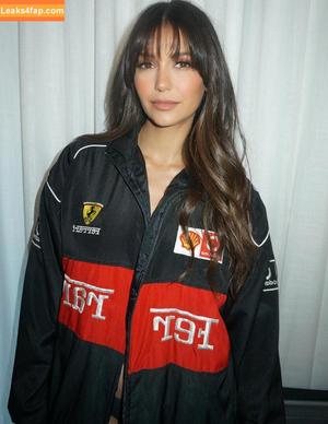 Nina Dobrev фото #1487