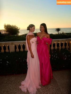 Nina Dobrev photo #1518