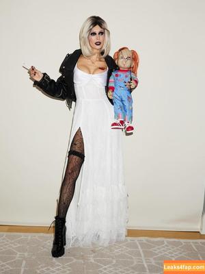 Nina Dobrev photo #1527