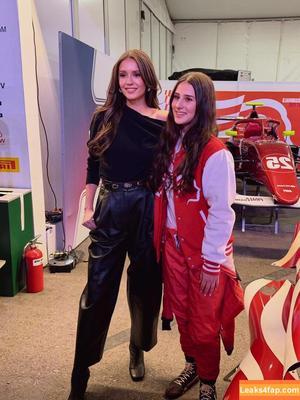 Nina Dobrev фото #1586