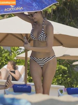 Nina Dobrev photo #1594