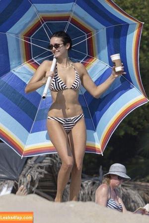 Nina Dobrev photo #1628