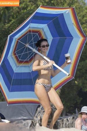 Nina Dobrev photo #1630